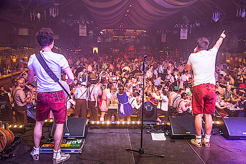 Voordelig Oktoberfest artiesten boeken bij Oktoberfeestartiesten.nl