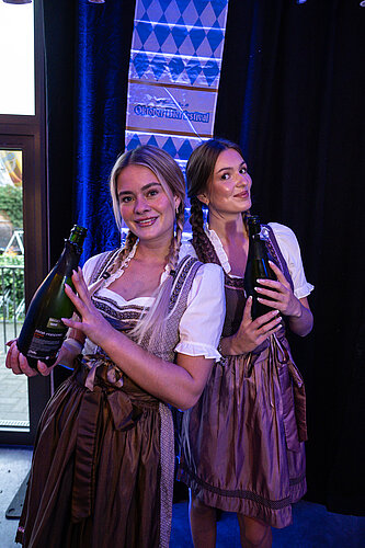Promotie modellen voor uw Oktoberfest nu in te huren bij Oktoberfeestartiesten.nl 2026