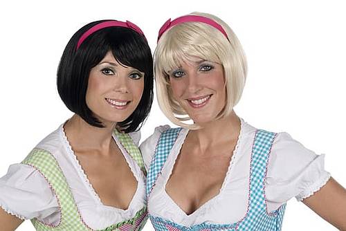 Persfoto van De Alpenzusjestape-act bij Oktoberfeestartiesten.nl