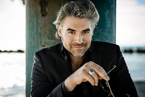 Persfoto van schlagerzanger Bjorn Landberg