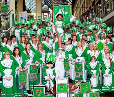 Foto van Grün Weiss, Duitse Dansgroep bij Oktoberfeestartiesten.nl